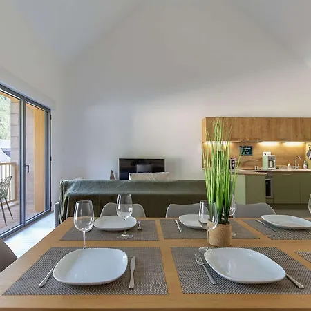 De Gamme 3 Avec Terrasse Et Jardin - Fr-1-401-317 * Котре