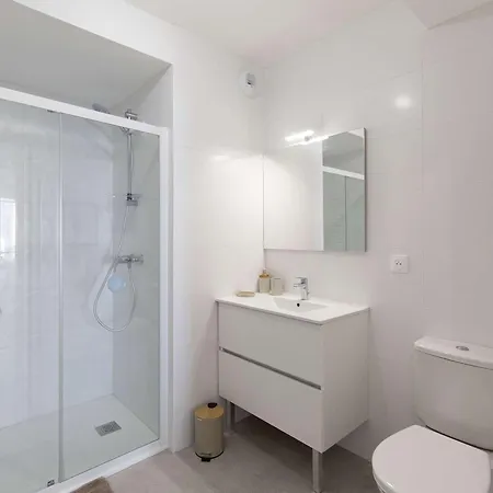 De Gamme 3 Avec Terrasse Et Jardin - Fr-1-401-317 *