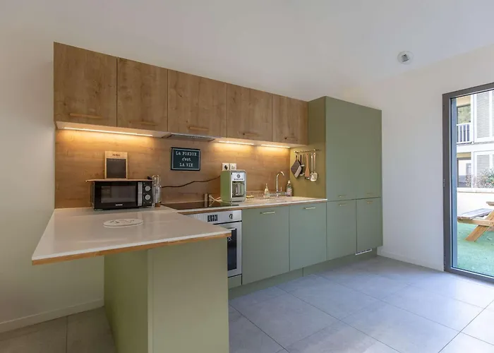 De Gamme 3 Avec Terrasse Et Jardin - Fr-1-401-317 Котре