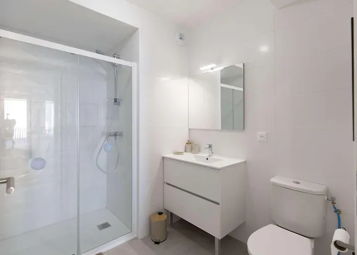 De Gamme 3 Avec Terrasse Et Jardin - Fr-1-401-317 *